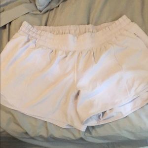 Lululemon lavender Hotty Hot II short size 10